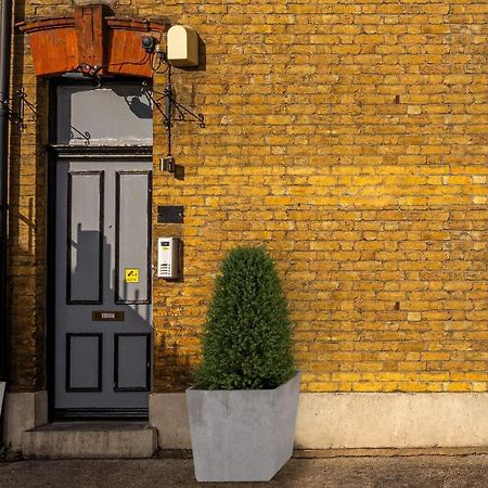 The Buross - Aldgate Aparthotel London Exterior photo